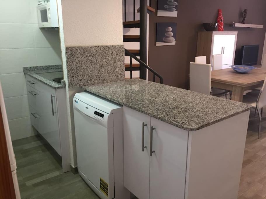 Апартаменты Atico-Duplex En Urb. Penismar En 1ª Linea De Playa Пеньискола Экстерьер фото